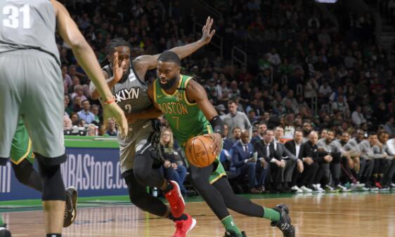  杰伦布朗爆发凯尔特人轻取奇才稳固前八位置  